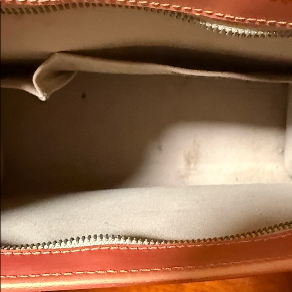 Louis Vuitton Custom Painted Rose Gold Epi Leather Zip Tote Bag - Picture 6 of 16